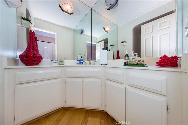5339 Lindley Unit 207, Tarzana, CA 91356