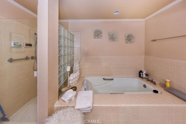 5339 Lindley Unit 207, Tarzana, CA 91356