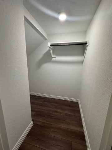 9805 Michael Irvin Street, Irving, TX 75063