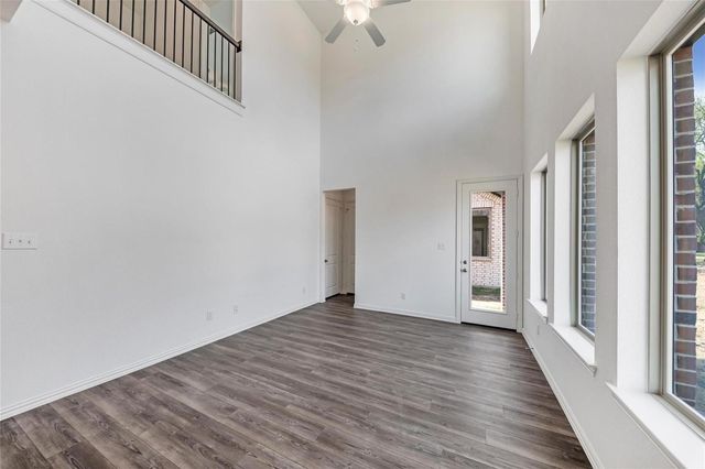 9805 Michael Irvin Street, Irving, TX 75063