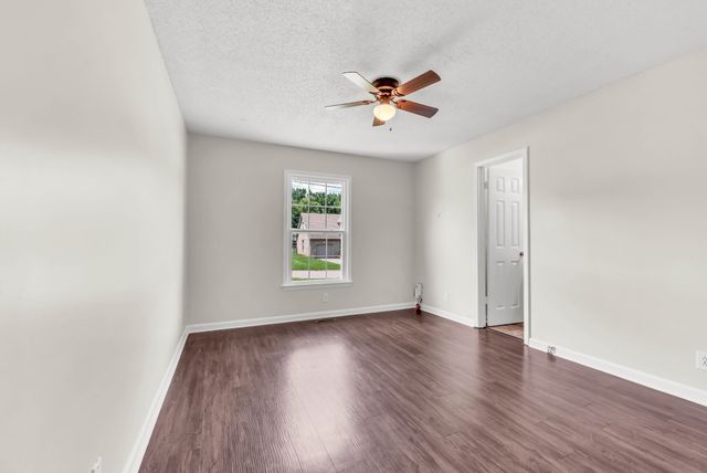 577 Kathryn Ct, Clarksville, TN 37042