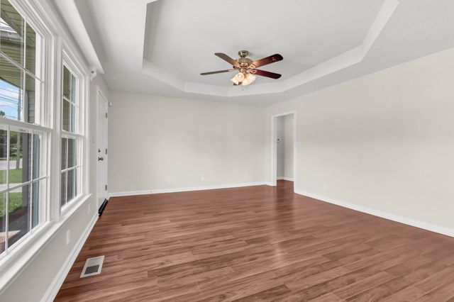 577 Kathryn Ct, Clarksville, TN 37042