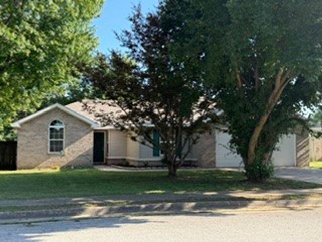 1404 Michael Lane, Siloam Springs, AR 72761