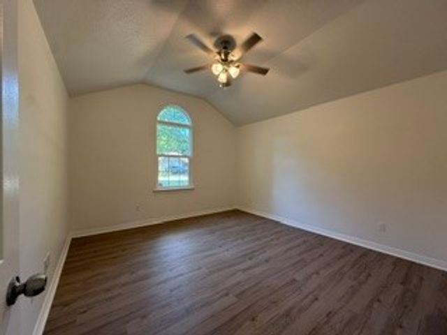 1404 Michael Lane, Siloam Springs, AR 72761