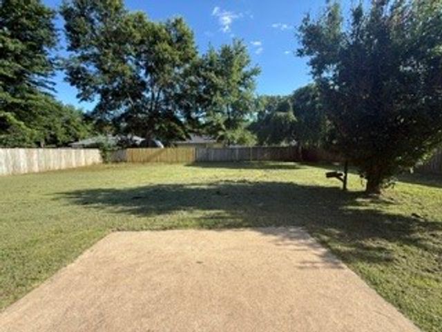 1404 Michael Lane, Siloam Springs, AR 72761