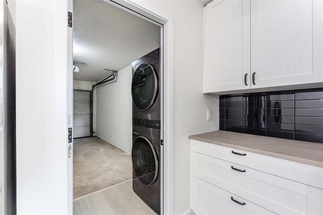 104 N GLENWOOD AVENUE, Orlando, FL 32803