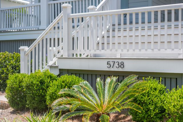 5738 Kiawah River Drive, Johns Island, SC 29455