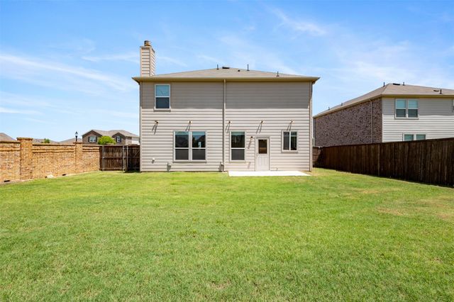 1600 Waggoner Drive, Aubrey, TX 76227