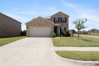 1600 Waggoner Drive, Aubrey, TX 76227
