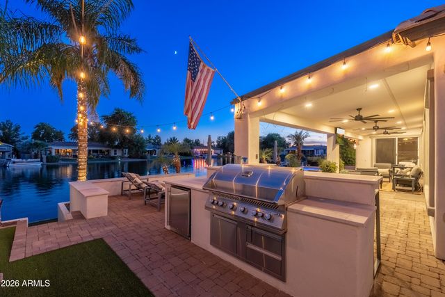 445 E LYNX Way, Chandler, AZ 85249