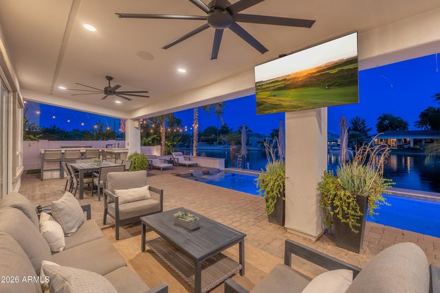 445 E LYNX Way, Chandler, AZ 85249