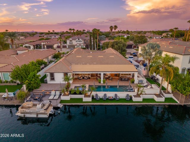 445 E LYNX Way, Chandler, AZ 85249