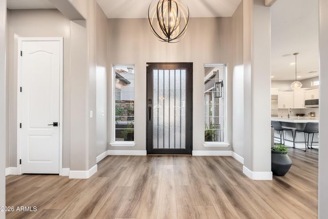 445 E LYNX Way, Chandler, AZ 85249