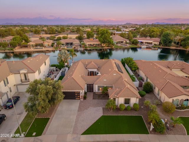 445 E LYNX Way, Chandler, AZ 85249
