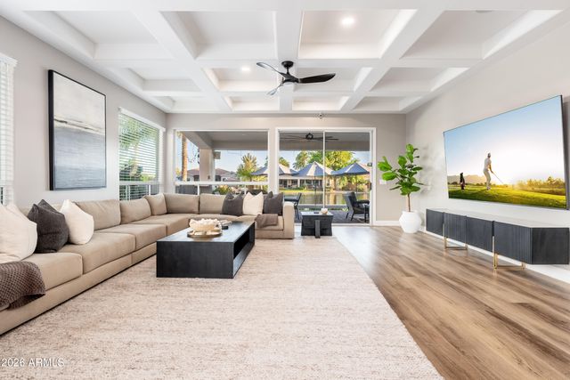 445 E LYNX Way, Chandler, AZ 85249