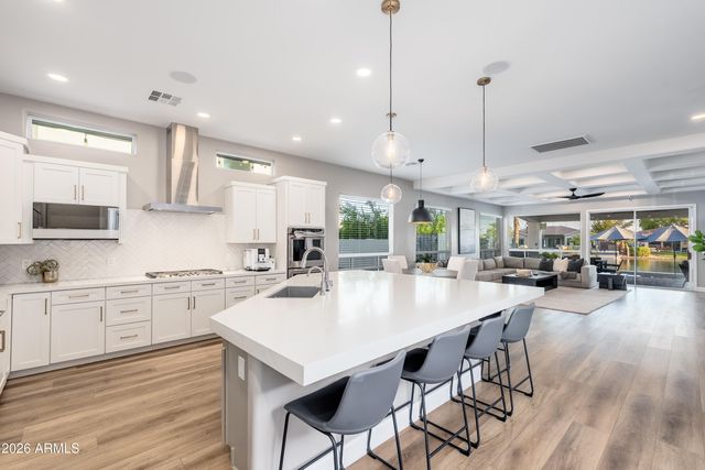 445 E LYNX Way, Chandler, AZ 85249