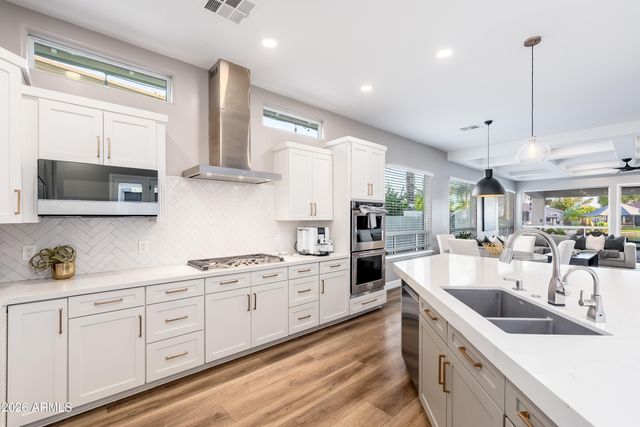 445 E LYNX Way, Chandler, AZ 85249