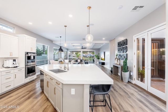 445 E LYNX Way, Chandler, AZ 85249