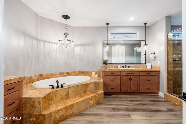 445 E LYNX Way, Chandler, AZ 85249