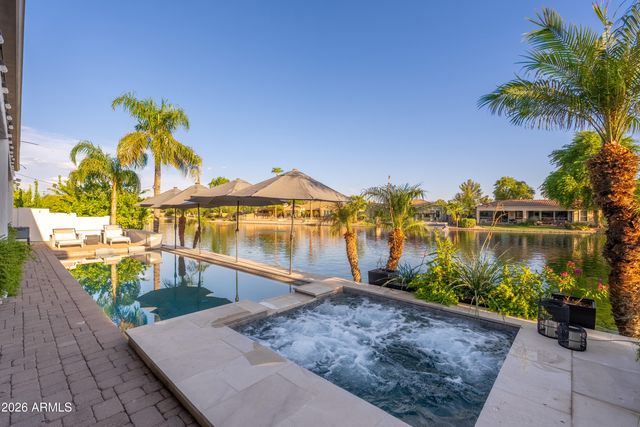 445 E LYNX Way, Chandler, AZ 85249