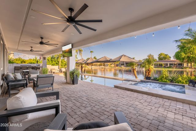 445 E LYNX Way, Chandler, AZ 85249