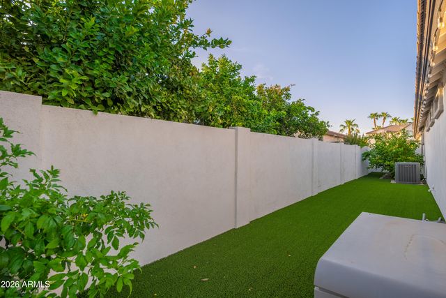 445 E LYNX Way, Chandler, AZ 85249