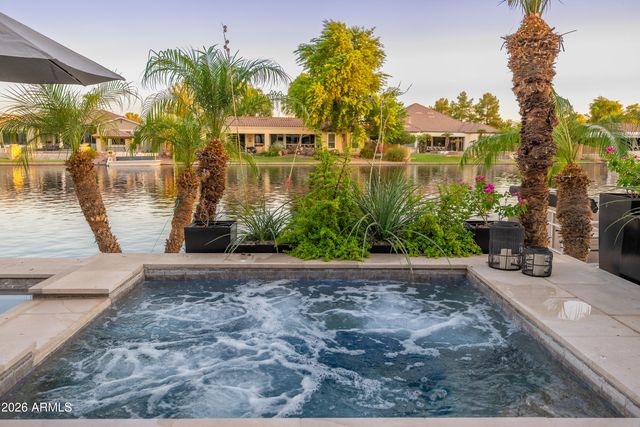 445 E LYNX Way, Chandler, AZ 85249