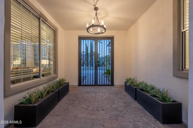 445 E LYNX Way, Chandler, AZ 85249