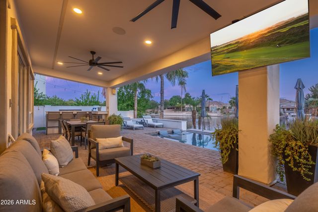 445 E LYNX Way, Chandler, AZ 85249