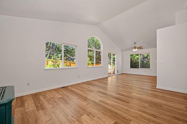 217 Incline Dr, Colfax, CA 95713