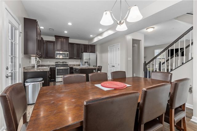 236 Thornapple Ln, Cranberry Twp, PA 16066