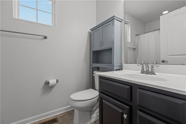 236 Thornapple Ln, Cranberry Twp, PA 16066