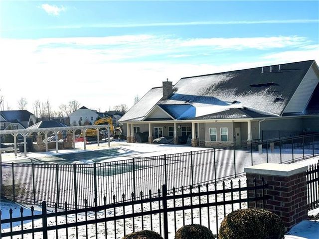 236 Thornapple Ln, Cranberry Twp, PA 16066