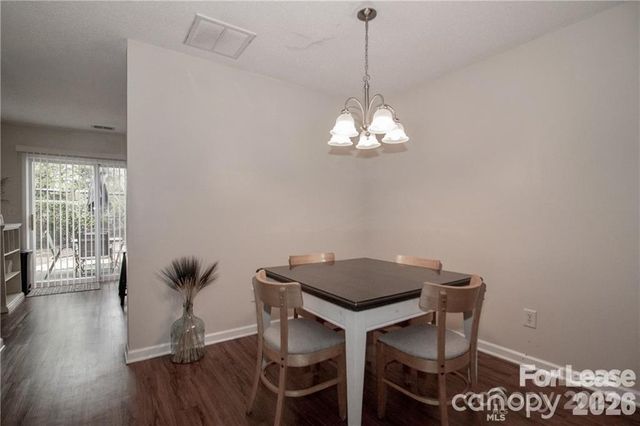 137 Lynch Circle, Mooresville, NC 28117