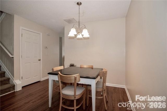 137 Lynch Circle, Mooresville, NC 28117