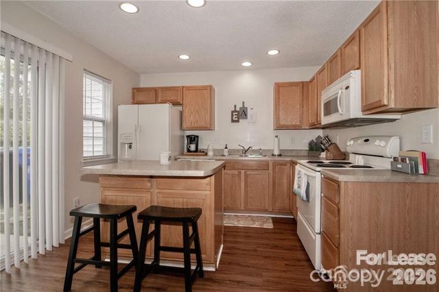 137 Lynch Circle, Mooresville, NC 28117