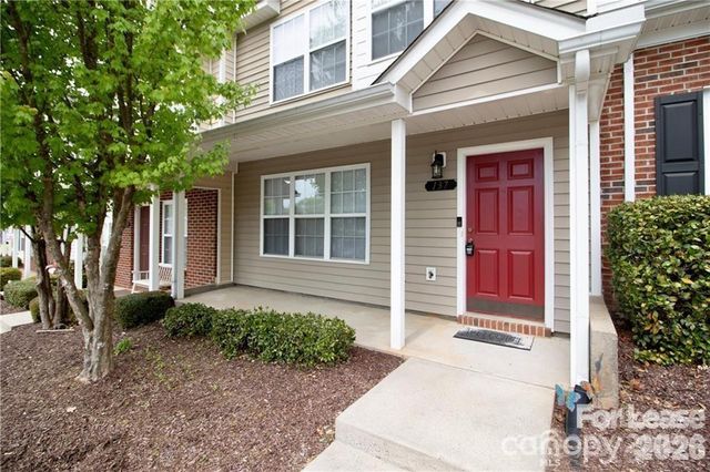 137 Lynch Circle, Mooresville, NC 28117