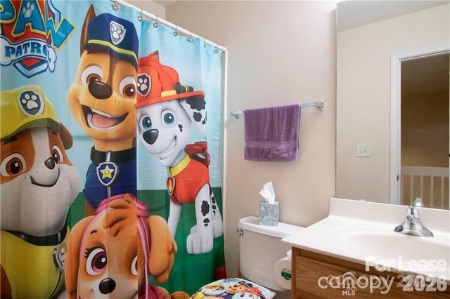 137 Lynch Circle, Mooresville, NC 28117