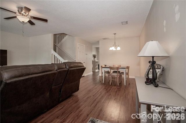 137 Lynch Circle, Mooresville, NC 28117