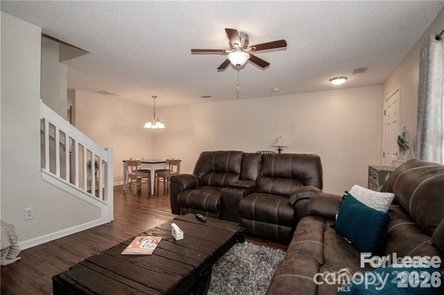 137 Lynch Circle, Mooresville, NC 28117