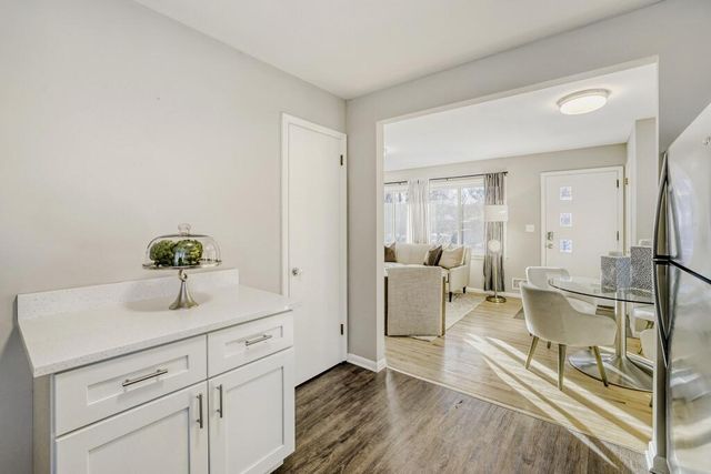 1304 Independence Avenue S, Saint Louis Park, MN 55426