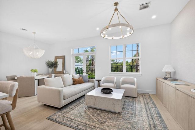 125 Water Pointe Place Place 28, Jupiter, FL 33477