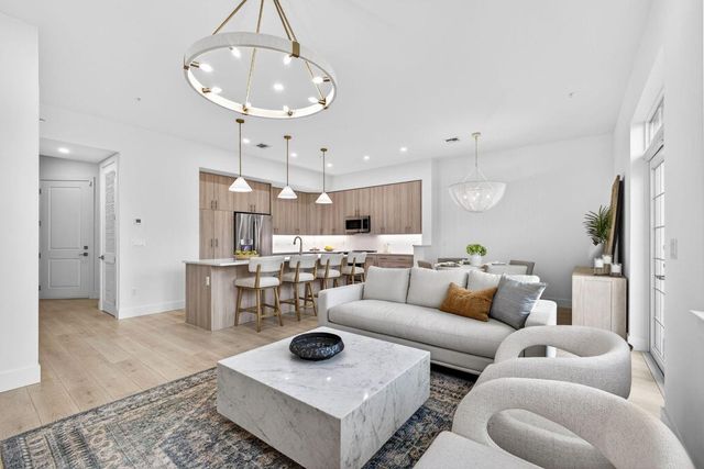 125 Water Pointe Place Place 28, Jupiter, FL 33477