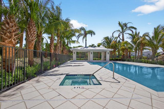 125 Water Pointe Place Place 28, Jupiter, FL 33477