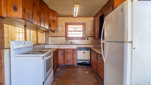 1838 State Route K, West Plains, MO 65775