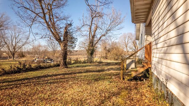 1838 State Route K, West Plains, MO 65775