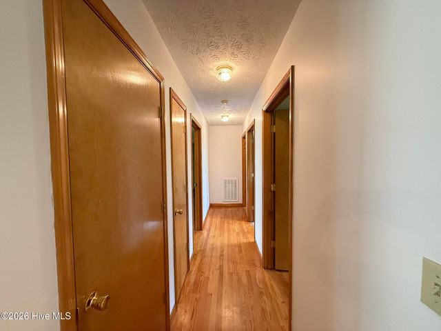 315 W Craven Avenue, Pinebluff, NC 28373