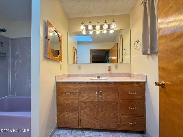 315 W Craven Avenue, Pinebluff, NC 28373