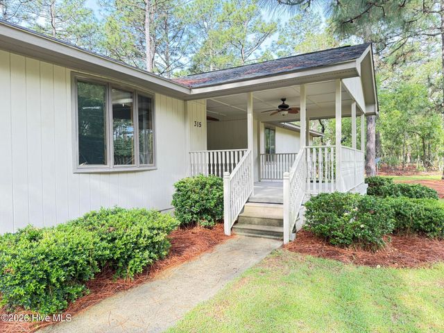 315 W Craven Avenue, Pinebluff, NC 28373
