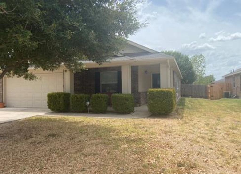 316 Floating Leaf DR, Hutto, TX 78634